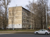 Nevsky district,  , house 72. Apartment house