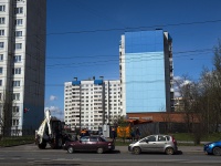 Nevsky district,  , house 32 к.2. Apartment house