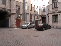 Petrogradsky district,  , house 27. Apartment house