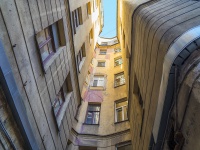 Petrogradsky district,  , house 38. Apartment house