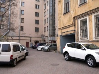 Petrogradsky district,  , house 41. Apartment house