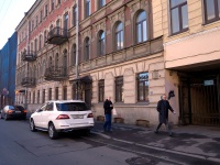 Petrogradsky district,  , house 53/22. Apartment house