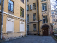 Petrogradsky district,  , house 54/31. Apartment house