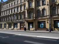 Petrogradsky district,  , house 32. Apartment house