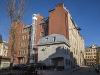 Petrogradsky district,  , house 44. Apartment house