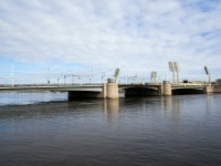 Petrogradsky district, avenue Dobrolyubov. bridge