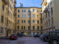 Petrogradsky district, Gatchinskaya st, house 27-29. Apartment house