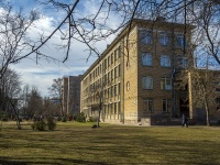 Primorsky district, 学校 Средняя общеобразовательная школа №46 , Savushkin st, 房屋 61