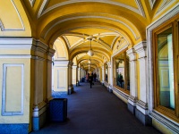 Central district, shopping center "Большой Гостиный двор", Nevsky avenue, house 35