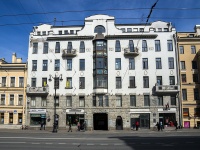 Central district, Nevsky avenue, house 72. Apartment house