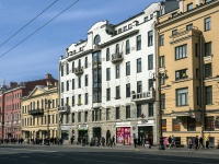 Central district, Nevsky avenue, house 72. Apartment house