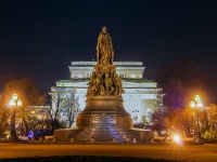 Central district, monument Екатерине ВеликойNevsky avenue, monument Екатерине Великой