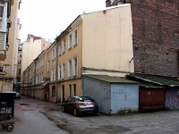 neighbour house: avenue. Nevsky, house 140. Apartment house