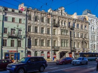 Central district, Nevsky avenue, house 130. Apartment house