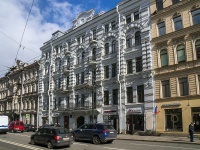 Central district, Nevsky avenue, house 132. Apartment house