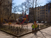 Central district, Nevsky avenue, house 141. Apartment house