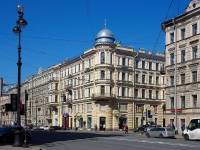 Central district, Nevsky avenue, 房屋 170. 公寓楼