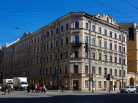 Central district, Nevsky avenue, 房屋 172. 公寓楼