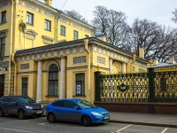 Central district, Liteyny avenue, house 51. Apartment house