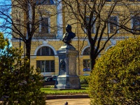 Центральный район, Бюст  М.В. Ломоносоваплощадь Ломоносова, Бюст  М.В. Ломоносова