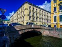 Central district, embankment Dvortsovaya. bridge